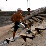Спорт і Здоров'я: Ремонт стадиона «Полесье» в Житомире выполнен на 50% - Виктор Корж
