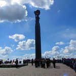 Люди і Суспільство: УМВД: В Житомире на митинг-реквием у Монумента Славы пришло 2 тыс. человек. ВИДЕО