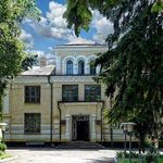 Війна в Україні: Благотворительный фонд передал в Житомирский госпиталь специальные кровати и матрасы