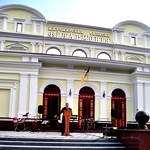 Мистецтво і культура: На фасаде Житомирской филармонии установят мемориальную доску Святослава Рихтера