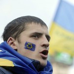 Люди і Суспільство: ОПРОС: Большинство украинцев за интеграцию в ЕС и вступление в НАТО
