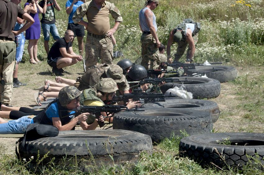 Війна в Україні: Житомирские студенты и старшеклассники пройдут на военном полигоне «Школу выживания»