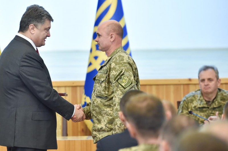 Війна в Україні: Командир житомирской 95-й бригады Олег Гуть получил награду от Президента