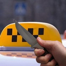 Кримінал: В Житомире мужчина с ножом напал на водителя такси